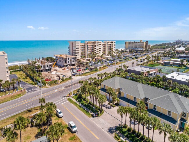 Building Photo - 101 Coral Way E
