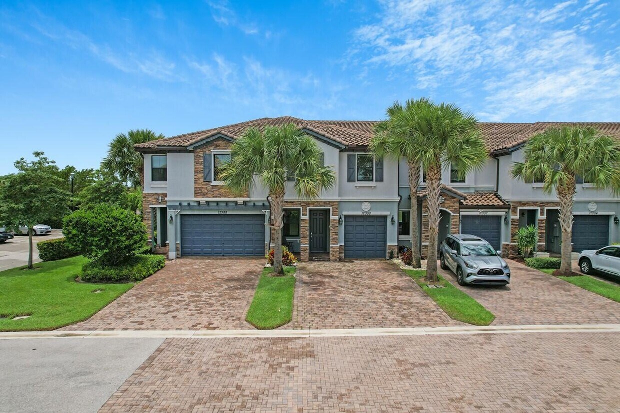 12990 Anthorne Ln, Boynton Beach, FL 33436 Townhouse for Rent in