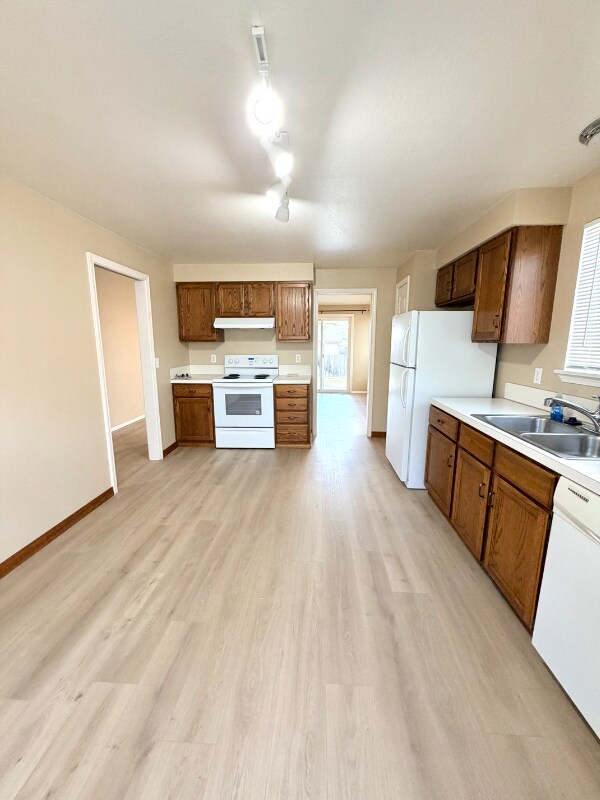 Foto del edificio - 4221 N Esten Pl