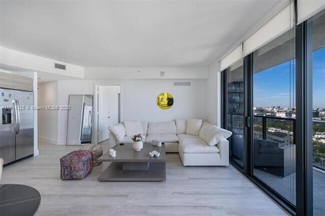 Photo - 121 NE 34th St Apartment