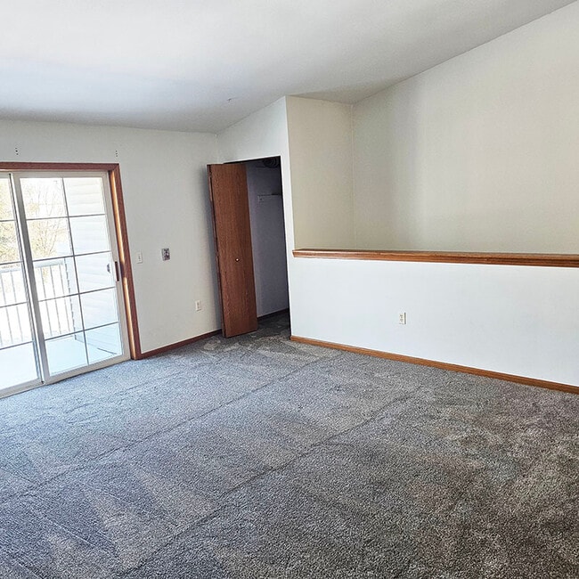 Building Photo - 284 Minz Park Cir