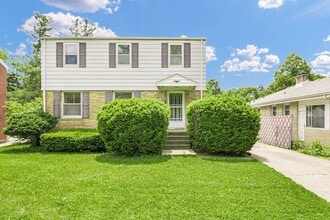 Building Photo - 1117 W Springfield Ave