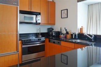 Building Photo - 1435 Brickell Ave