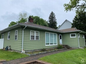 Building Photo - 288 Willow Grove Rd