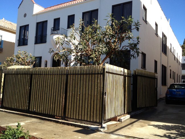 Foto del edificio - 124 S Westmoreland Ave
