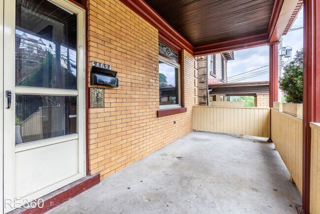 Building Photo - 5 br, 1 bath House - 402 Kingsboro St Mt W...