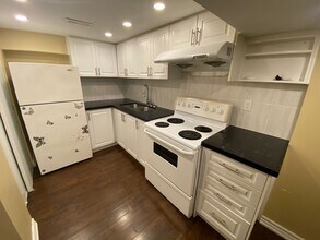 Building Photo - 103 Pandora Cir