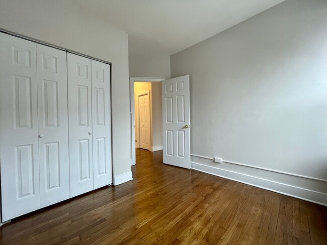 Foto del edificio - 1544 N Kedzie Ave