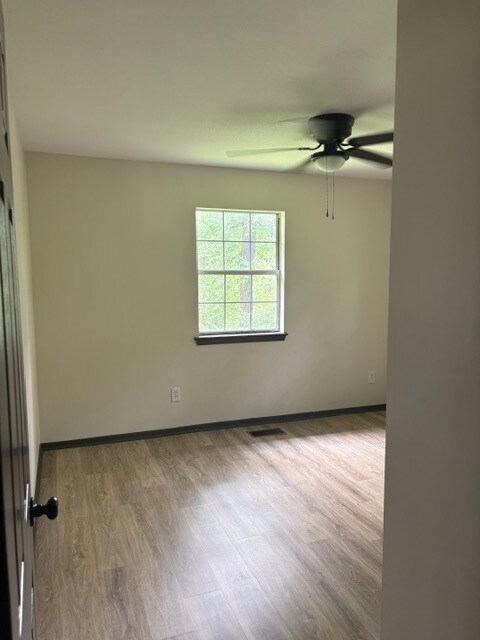Building Photo - 155 B Lake Vista Cove