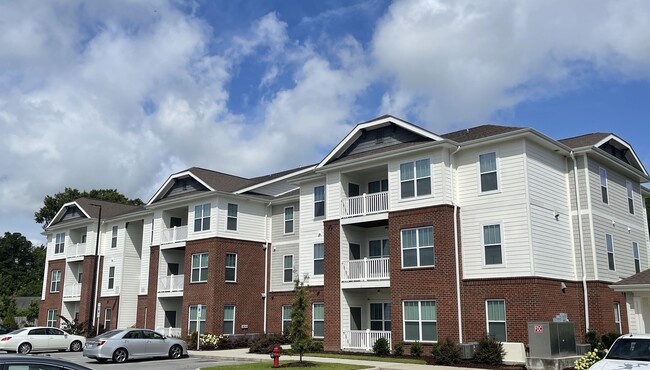 Building Photo - Centre Court Apartments