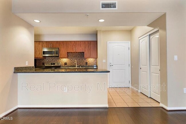 Building Photo - 3740 Santa Rosalia Dr