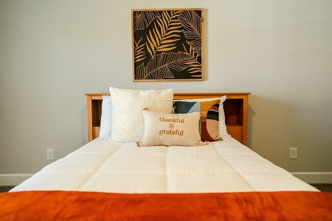 Foto del edificio - 672 Rose Palm Ln