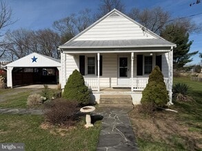 Building Photo - 2929 Packer St