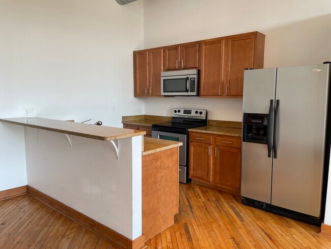 Kitchen - 2003 Brooklyn St