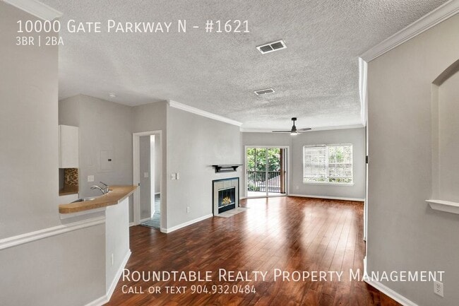 Foto del edificio - 10000 Gate Pkwy N