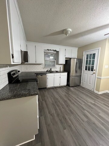 Building Photo - 4208 Surry Ridge Cir