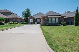 Building Photo - 12037 Ashford Dr