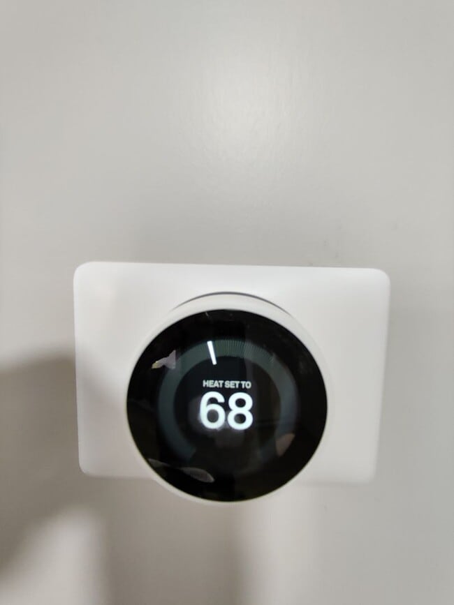 Building Photo - Brand New Unit in Brookline. Coolidge Corner Area. Heat, Hot Water Included. Laundry, Parking. Pr...