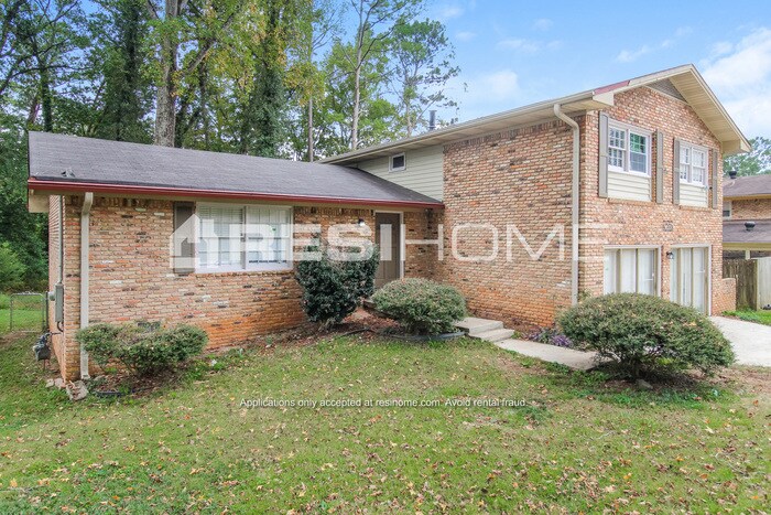 Building Photo - 2756 Knollview Drive