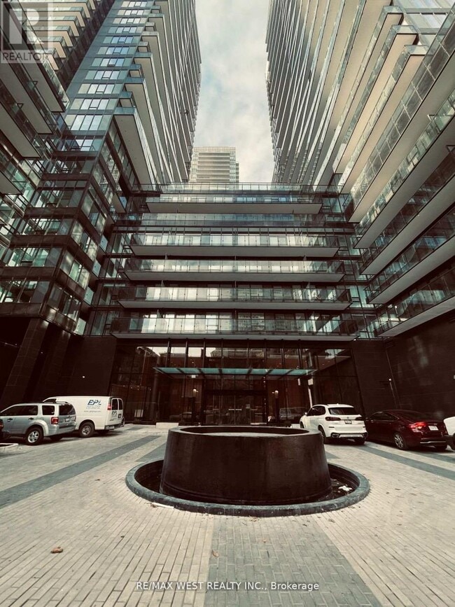 Building Photo - 127 Broadway Ave