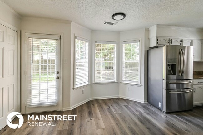 Foto del edificio - 9406 Slezenger Ln