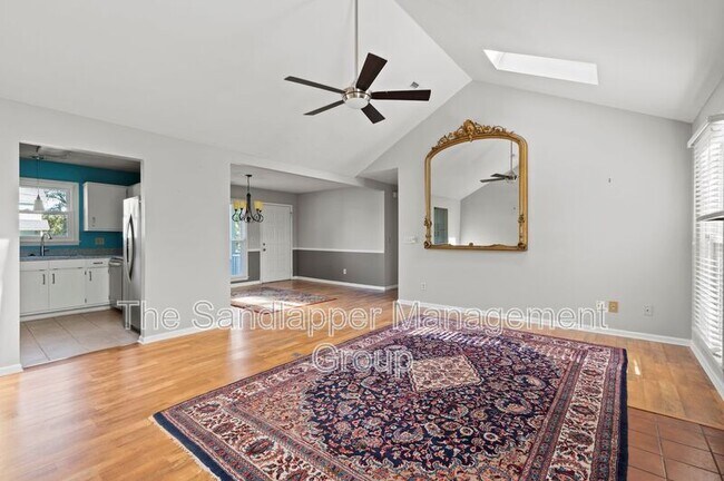 Building Photo - 1239 Cornwallis Dr