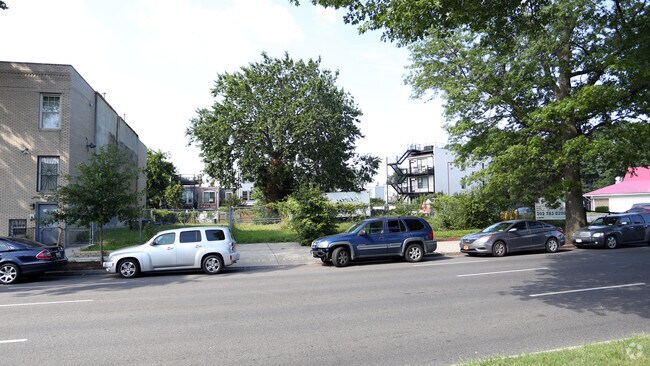 Blackbird Apartments Apartments Washington, DC