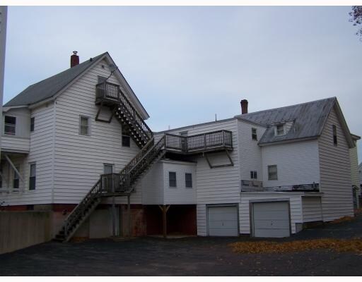 Building Photo - 829-833 Main St