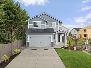 Building Photo - 15851 Woodland Ct SE