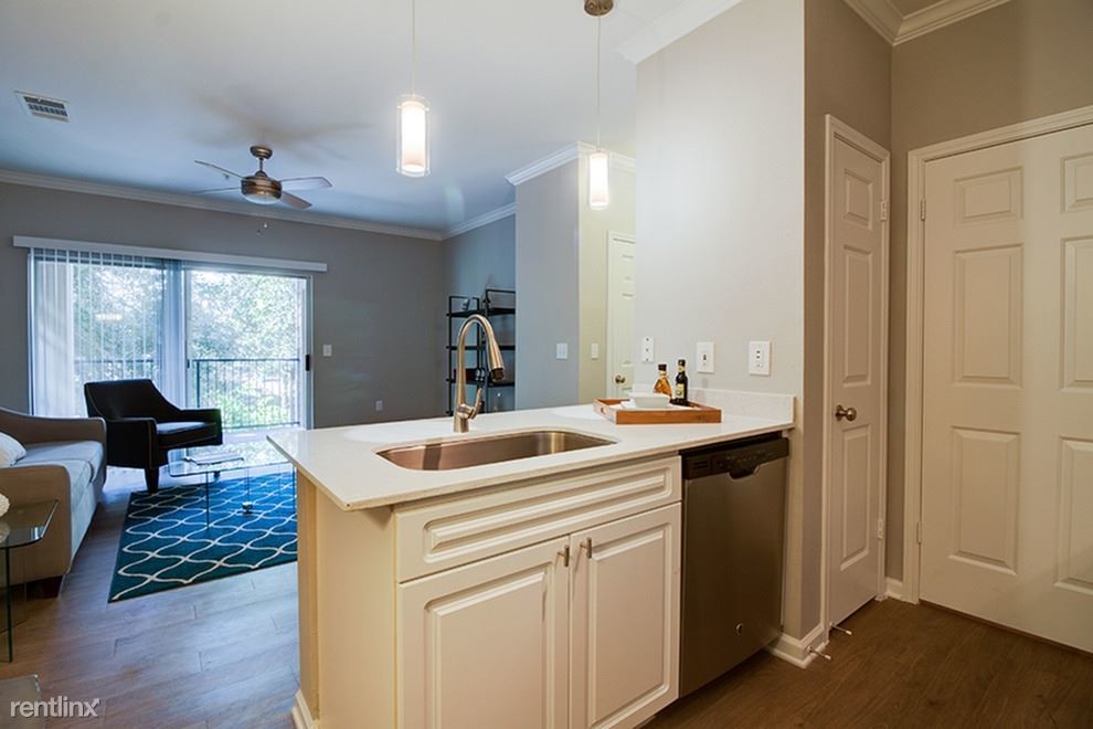 Primary Photo - 2110 Boca Raton Dr