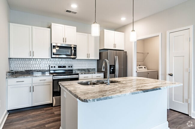 1BR-1BA-918SF-Premier - Kitchen - Hathaway at Kingsley Place