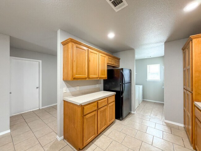 Building Photo - 906 N.46th Street-