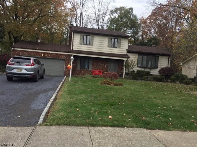 24 Sweet Briar Dr, Clark, NJ 07066 House Rental in Clark, NJ