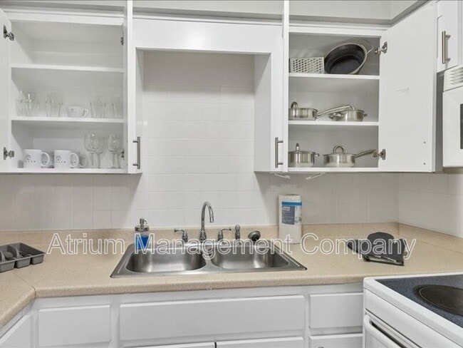 Building Photo - 608 S Lincoln Ave