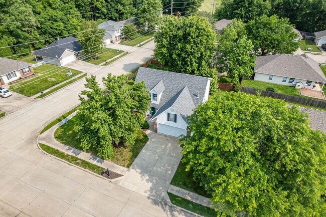 Building Photo - 701 Ames Dr