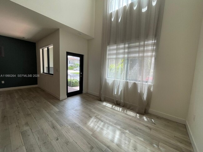 Building Photo - 4700 NW 84th Ave