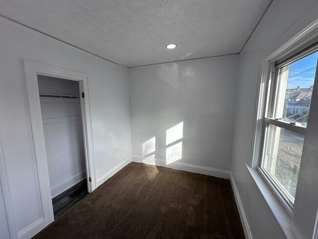 Foto del edificio - 2916 East 117th Street