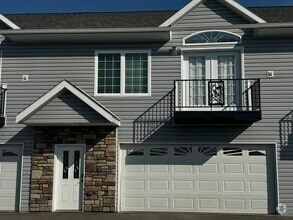 Building Photo - 2700 Bald Eagle Ct