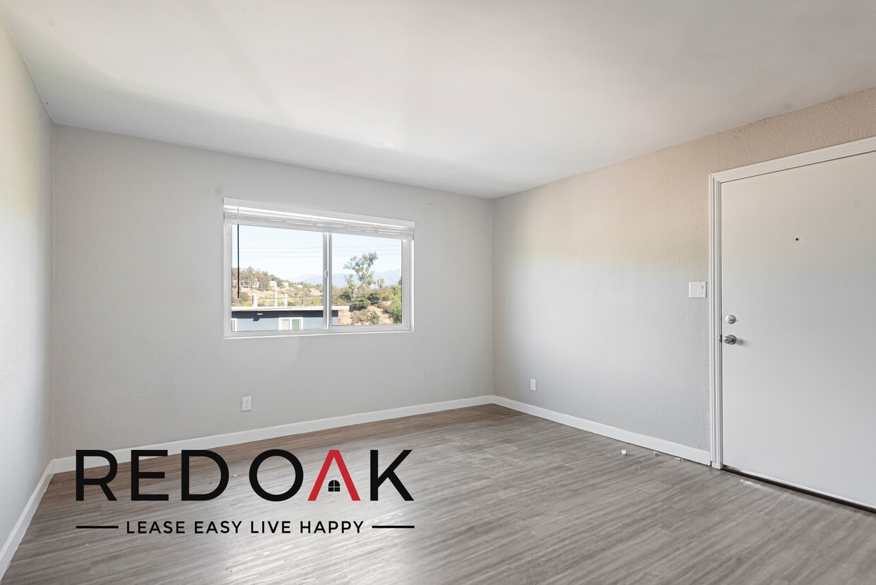 Primary Photo - ~$200 OFF Each Month~ Beautiful, Spacious ...