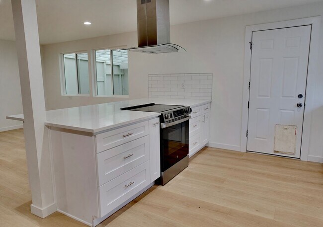 Foto del edificio - 4 bedroom Home on Highland St in Tacoma