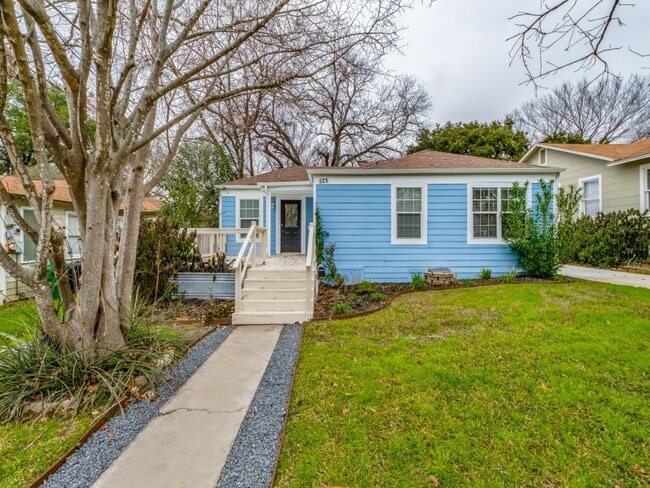 Building Photo - 525 Abiso Ave