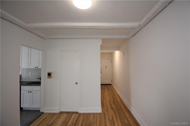 Foto del edificio - 780 Bronx River Rd