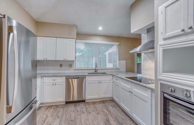 Building Photo - 10579 Twilight Moon Dr