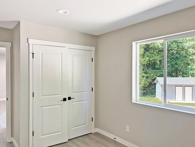 Building Photo - Beautiful New Construction Home with Priva...