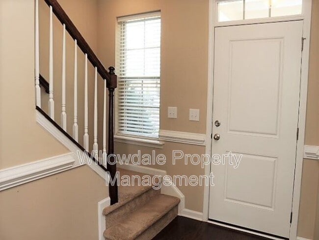 Photo - 2424 Lambton Wood Dr House