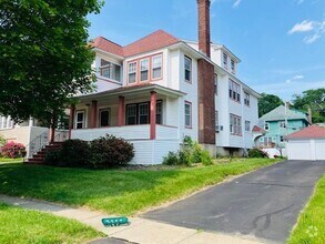 Building Photo - 414 Lovell St