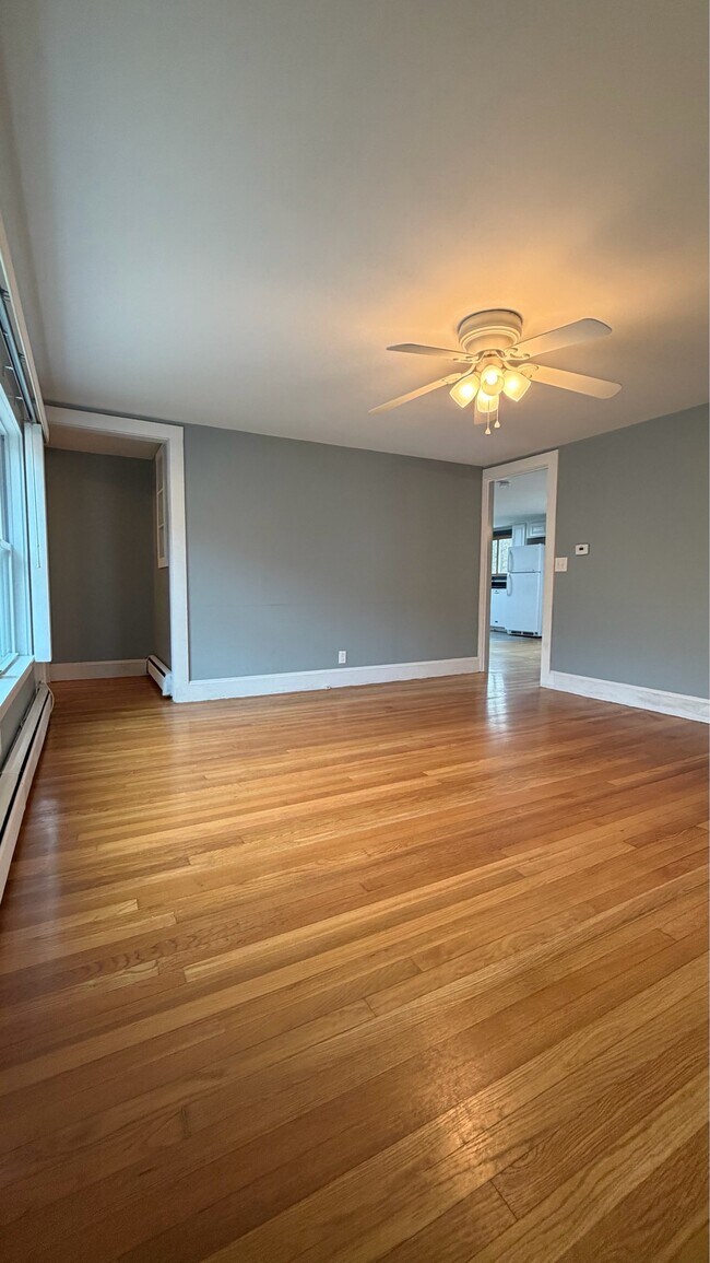 Foto del edificio - 26 Pine Rd