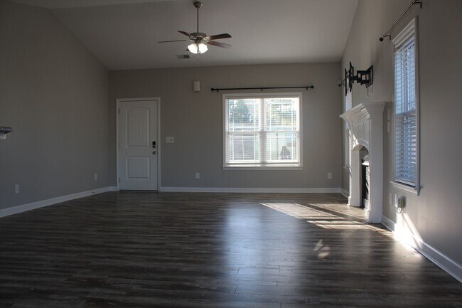 Foto del edificio - 228 Planters Ridge Dr