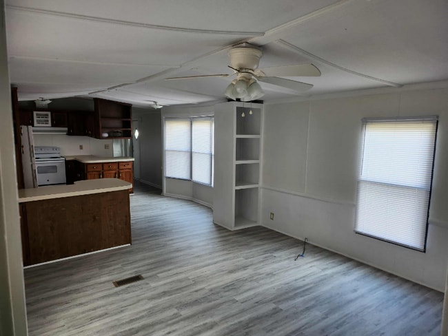 Building Photo - 1513 Wood Branch Ct