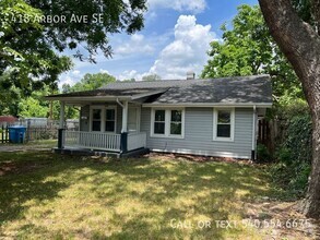 Building Photo - 418 Arbor Ave SE